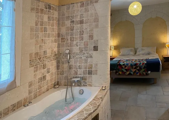 아파트 Avec Jacuzzi, Et Acces Prive A La Riviere *